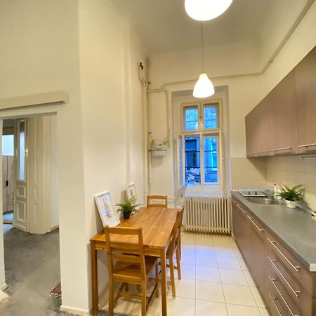 Sziv Apartment - Modern And Comfortable Budapest Luaran gambar
